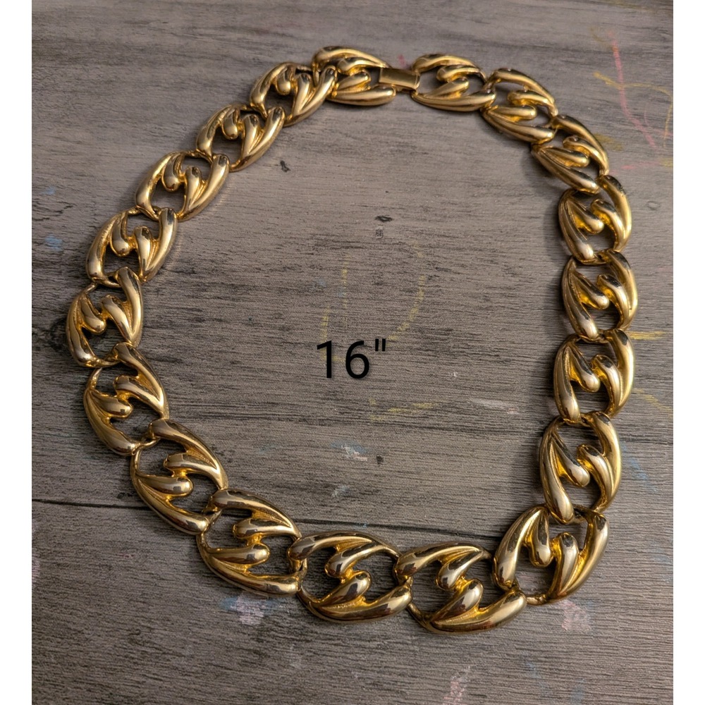 Vintage Chunky Gold Tone Chain Necklace Statement Interlocking Link 16 Inch